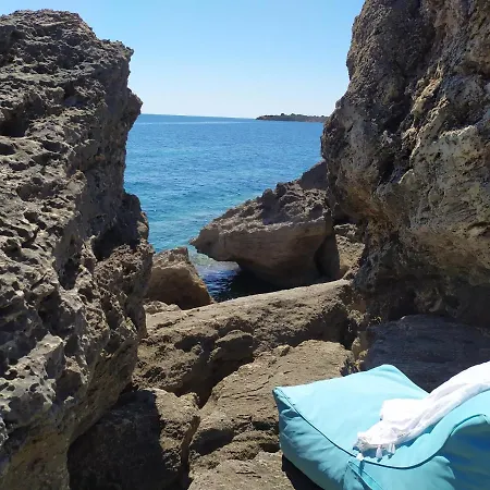 Loggos Summer House *