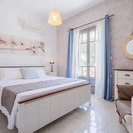 Holiday home Loggos Summer House *