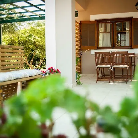 Loggos Summer House * Vasilikí