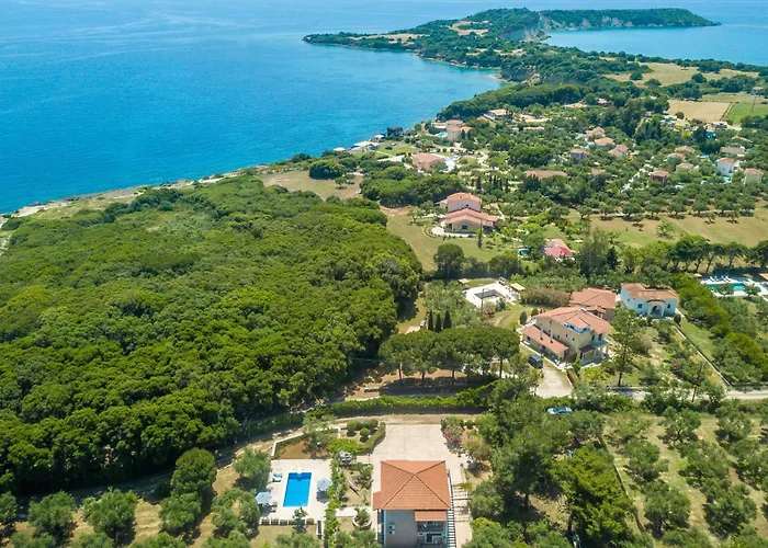 Loggos Summer House *